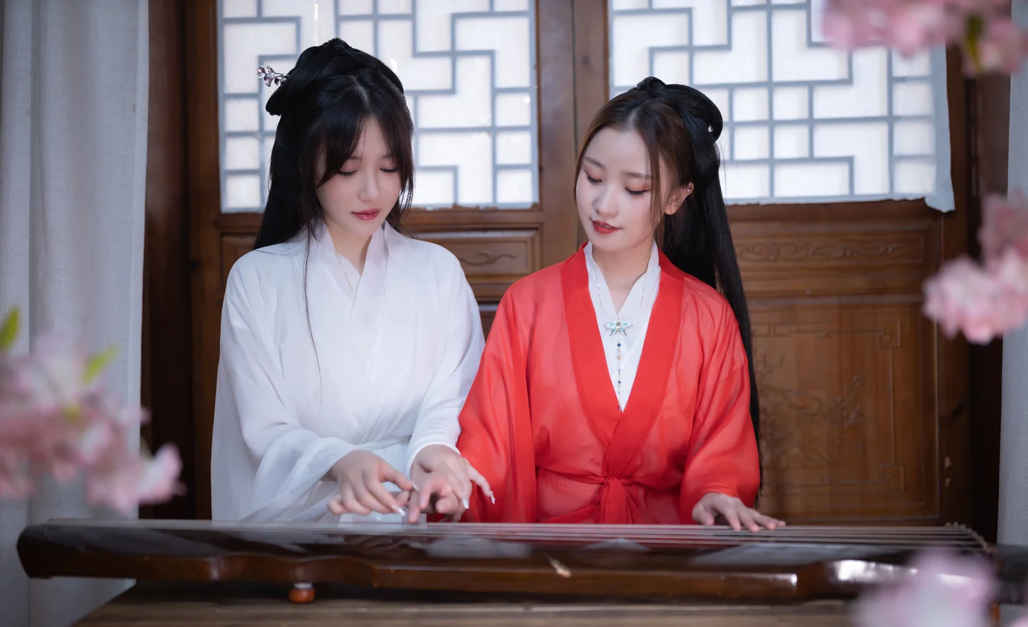 鱼子酱Fish - 双人古装 [154P-1.27GB]  tg@simisebaisi 【丝足阁】018.webp